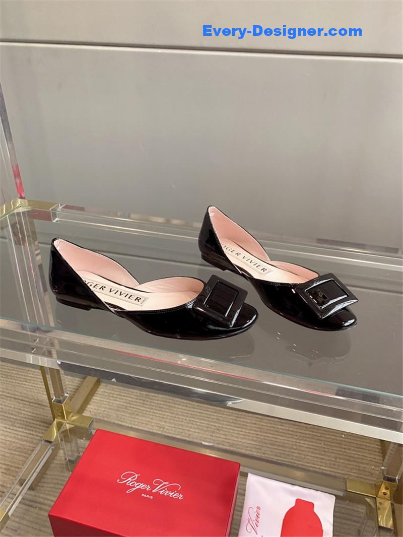 Roger vivier new hollow square buckle flat bottom