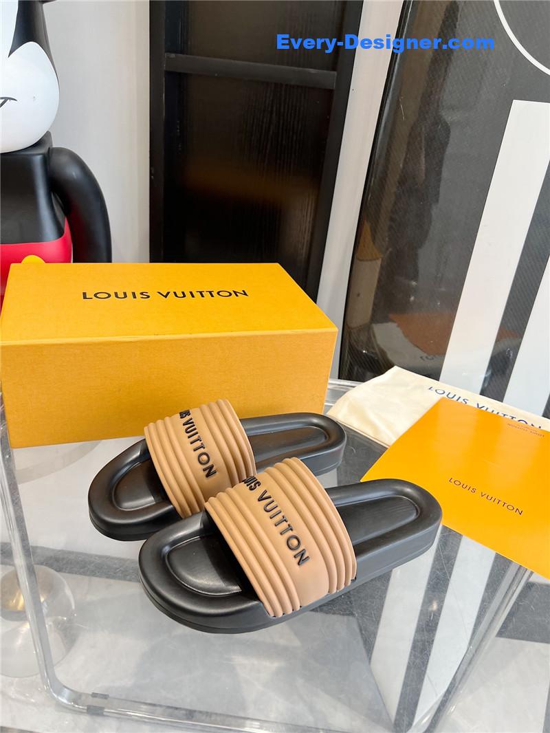 louis vuitton LV couple slippers