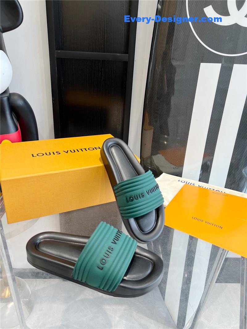 louis vuitton LV couple slippers