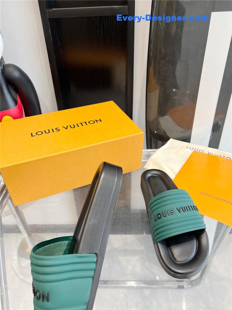 louis vuitton LV couple slippers
