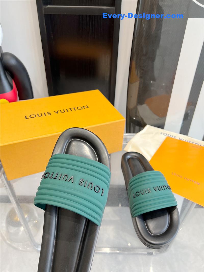 louis vuitton LV couple slippers