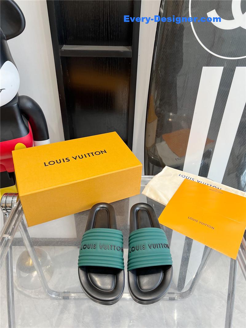 louis vuitton LV couple slippers