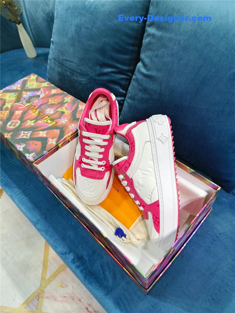 l0vis Vvtt0n lv heart embellished sneakers