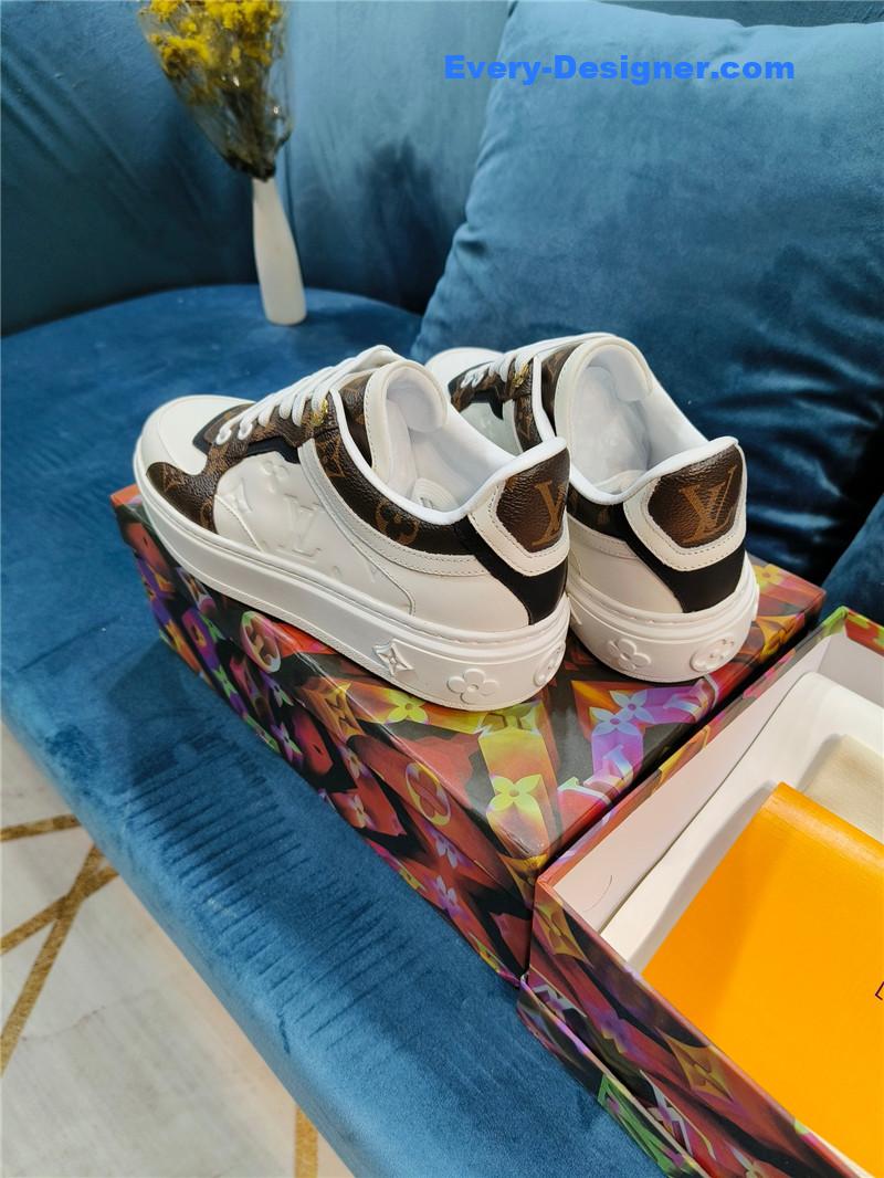 l0vis Vvtt0n lv heart embellished sneakers