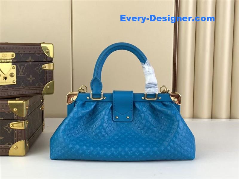 louis vuitton lv monogram clutch bag