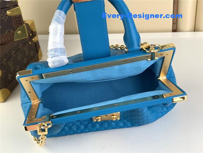 louis vuitton lv monogram clutch bag