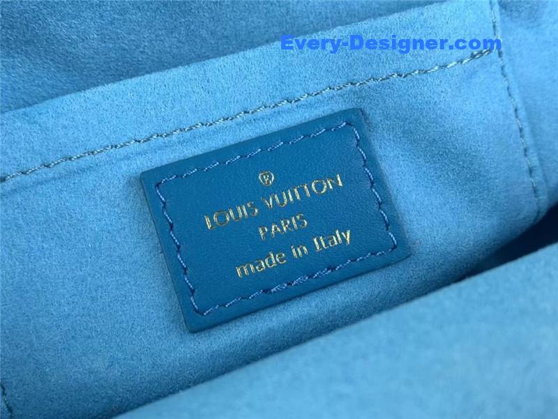 louis vuitton lv monogram clutch bag