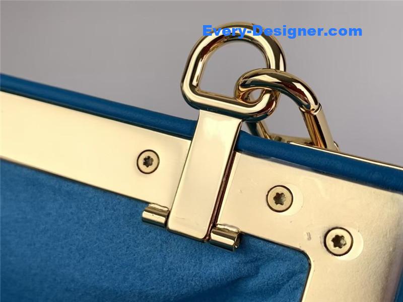 louis vuitton lv monogram clutch bag