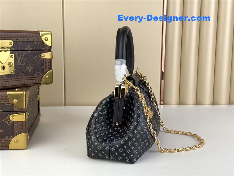 l0vis Vvtt0n lv monogram clutch bag