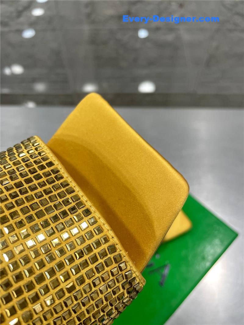 b0tt*ga ven*ta new square D1am0nd slippers