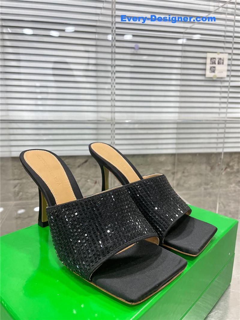 Bottega Veneta new square diamond slippers