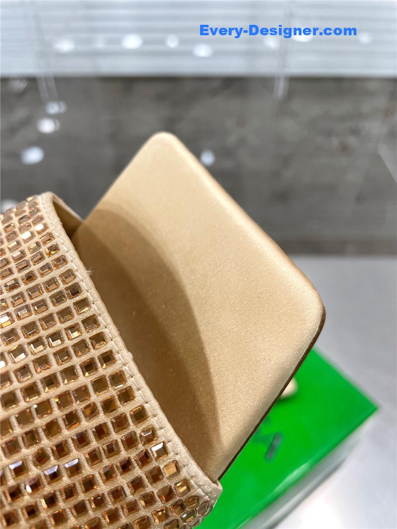 b0tt*ga ven*ta new square D1am0nd slippers