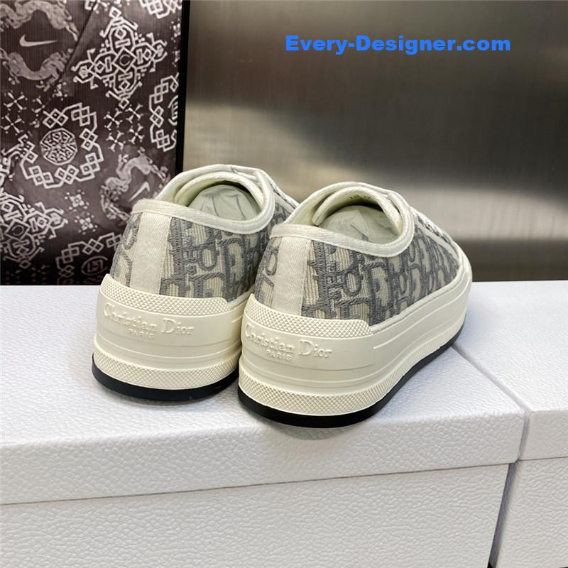 D10r couple style thick bottom strap low top casual shoes