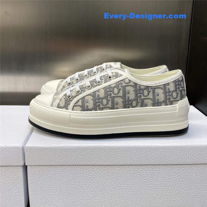 D10r couple style thick bottom strap low top casual shoes