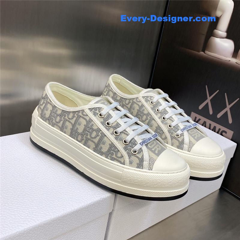 D10r couple style thick bottom strap low top casual shoes