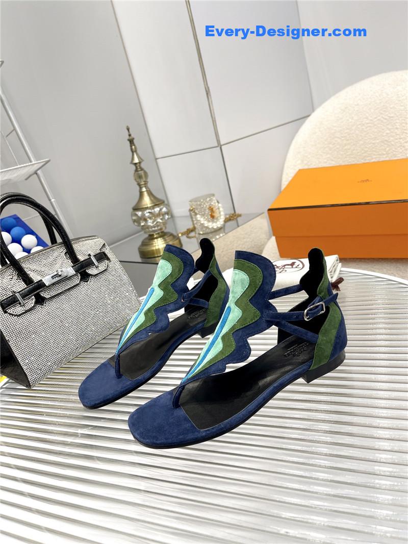 H**me5 color block sandals