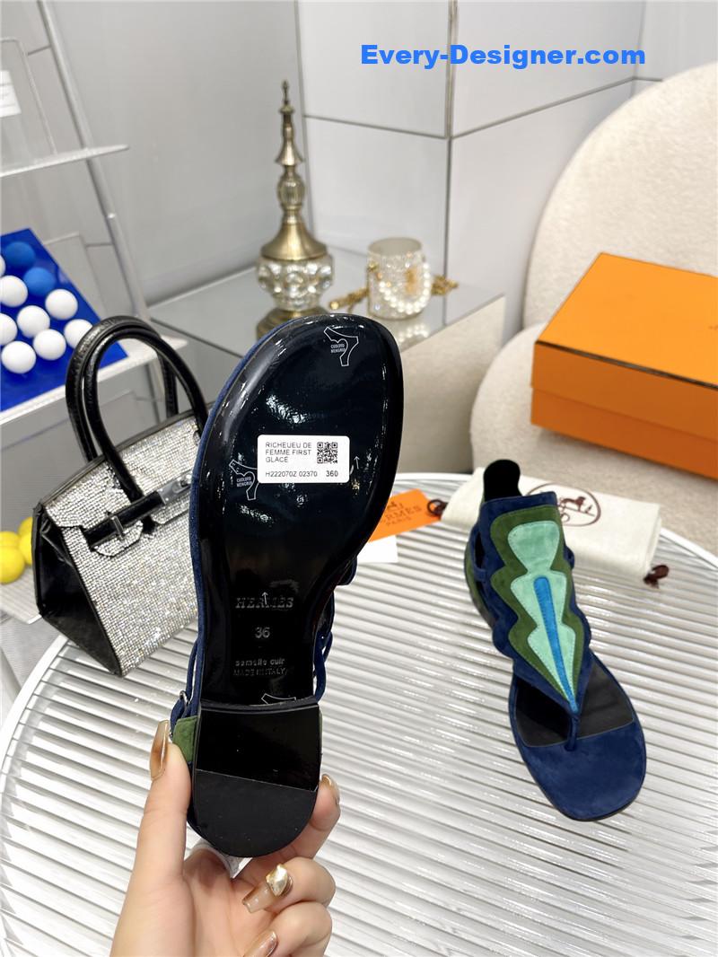 H**me5 color block sandals