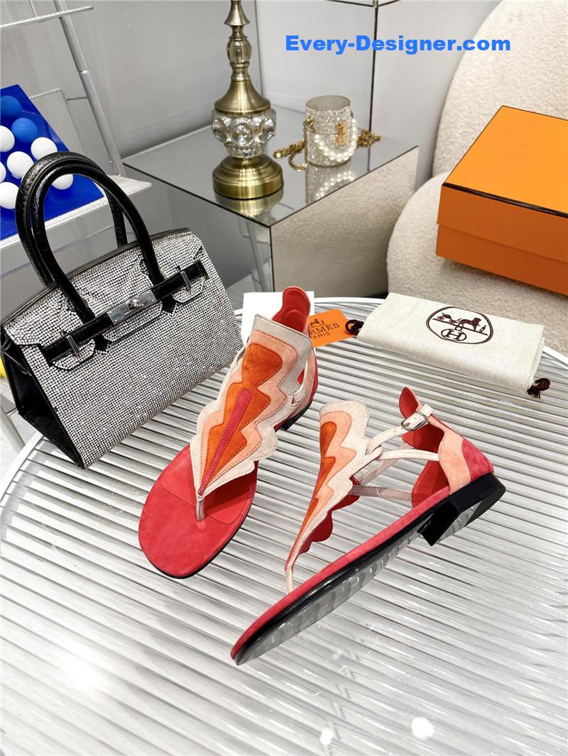 H**me5 color block sandals