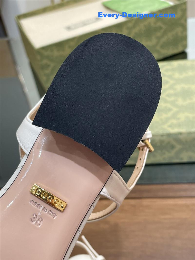 Gvc*1 classic gg buckle sandals