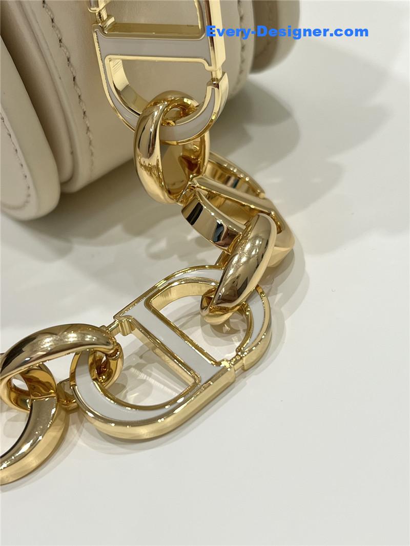 D10r 30 montaigne avenue bag