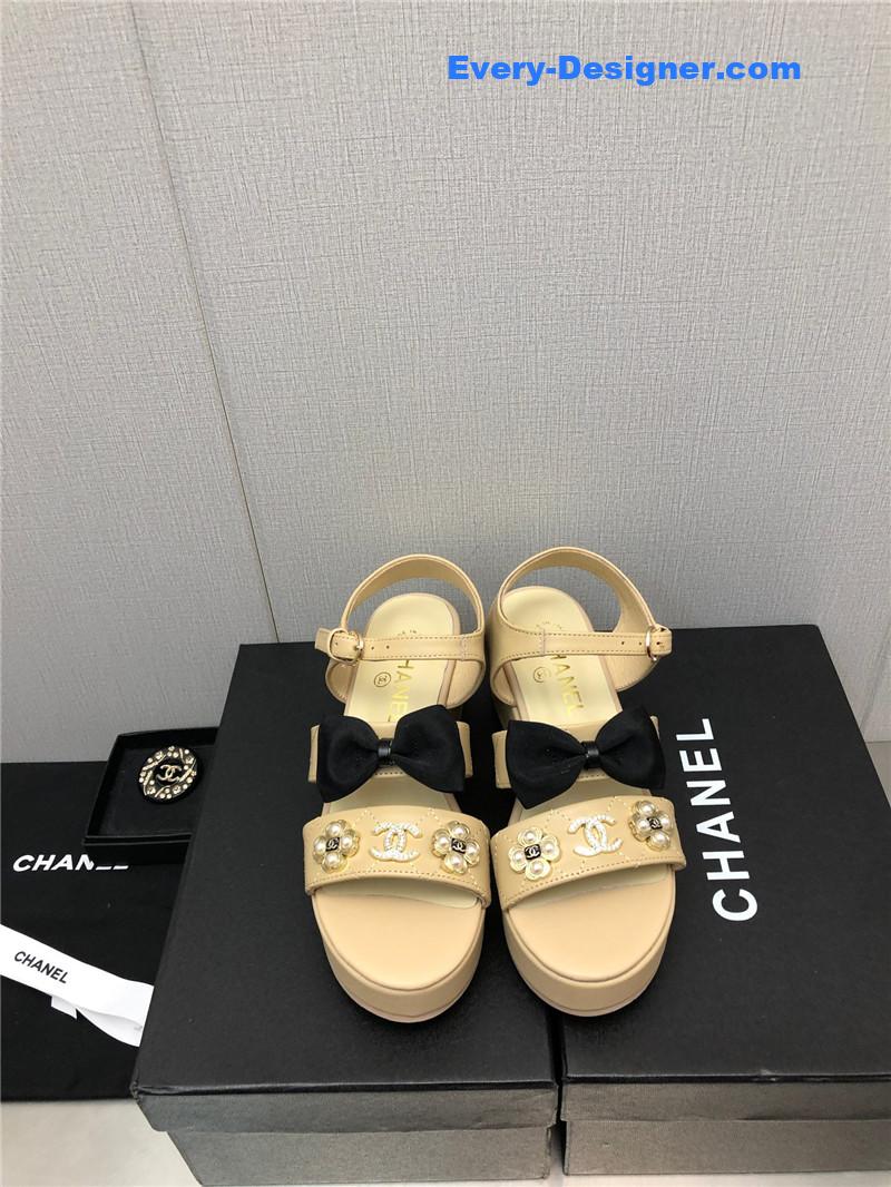 CC top sandals