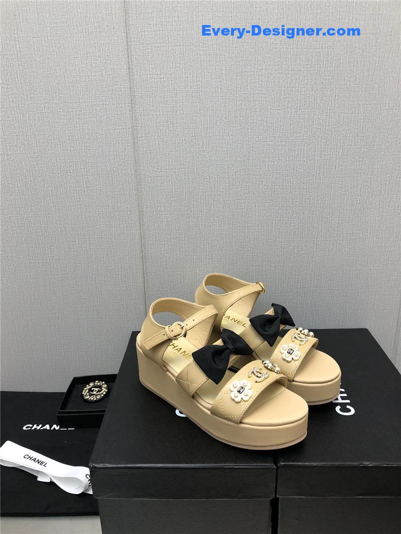 CC top sandals