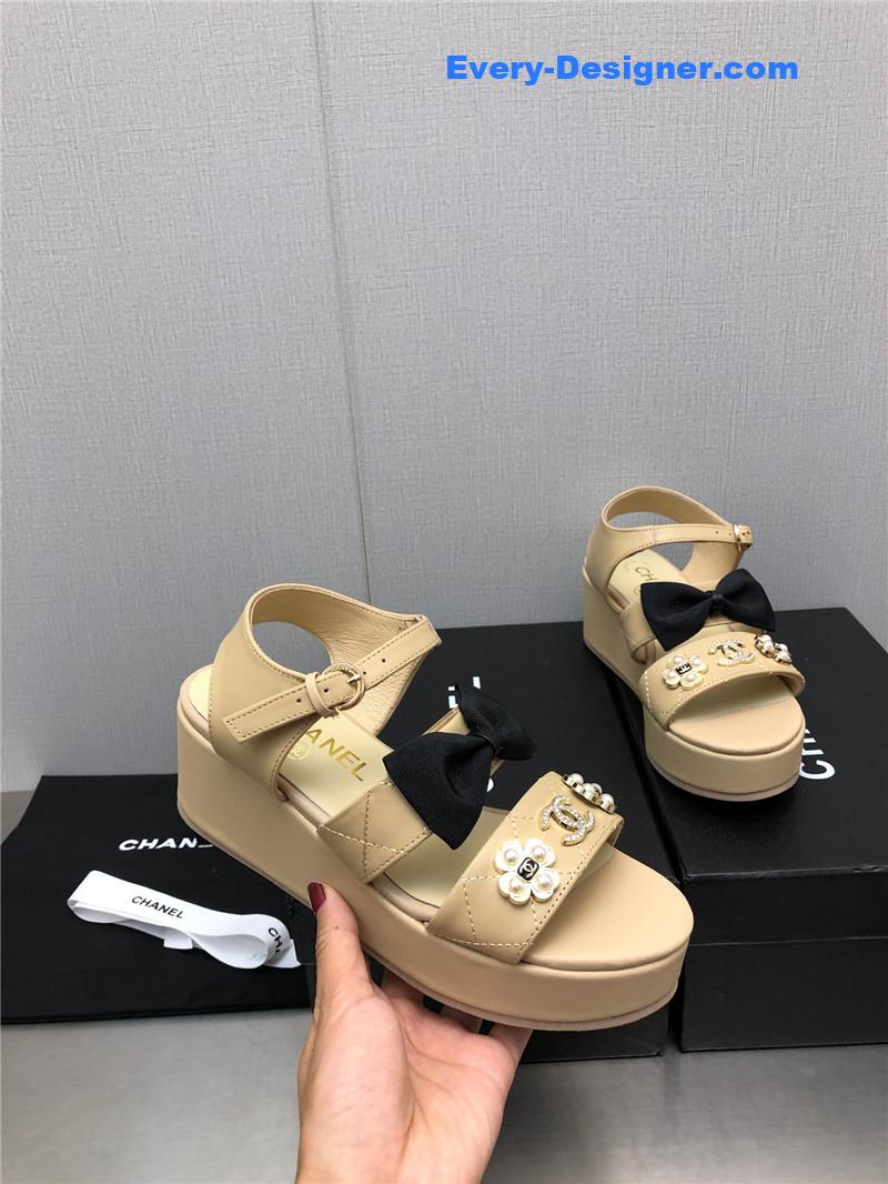 CC top sandals