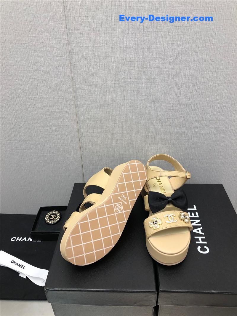 CC top sandals