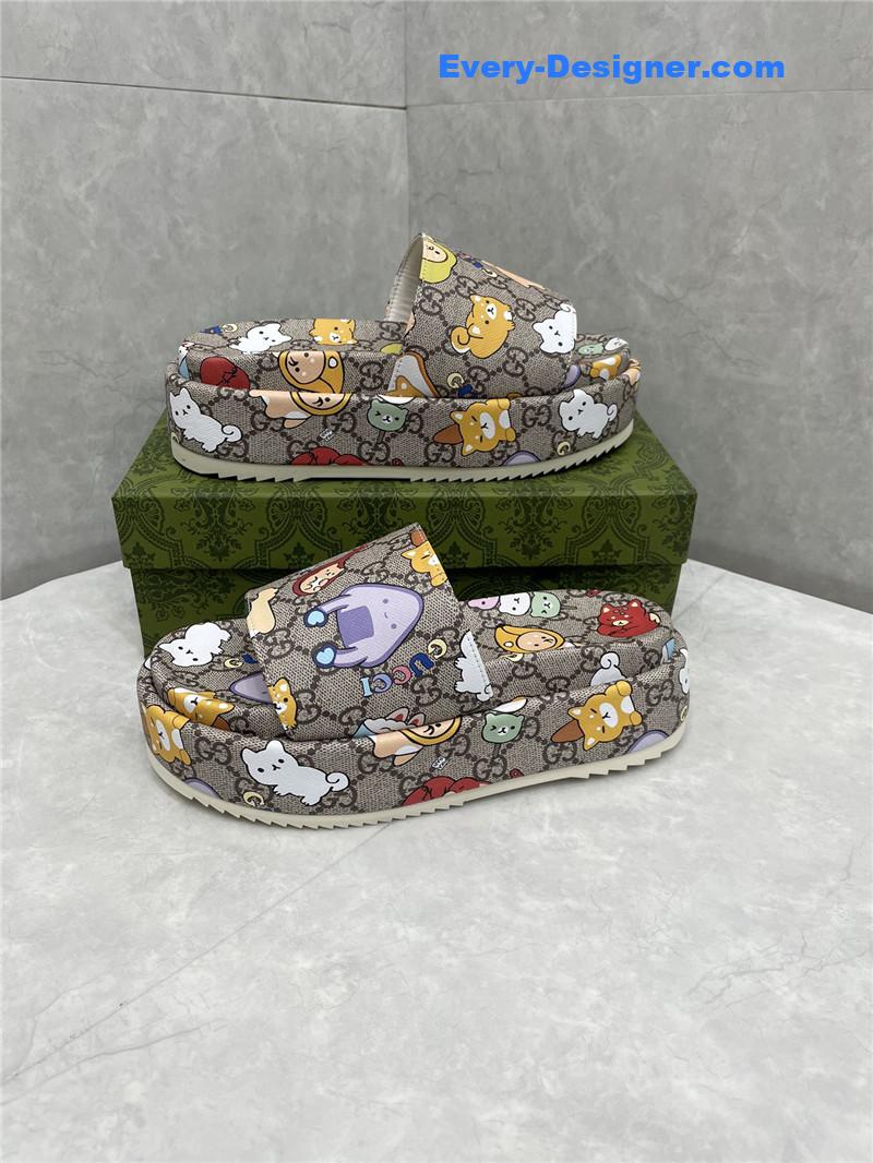 Gvc*1 new animal graffiti platform slippers