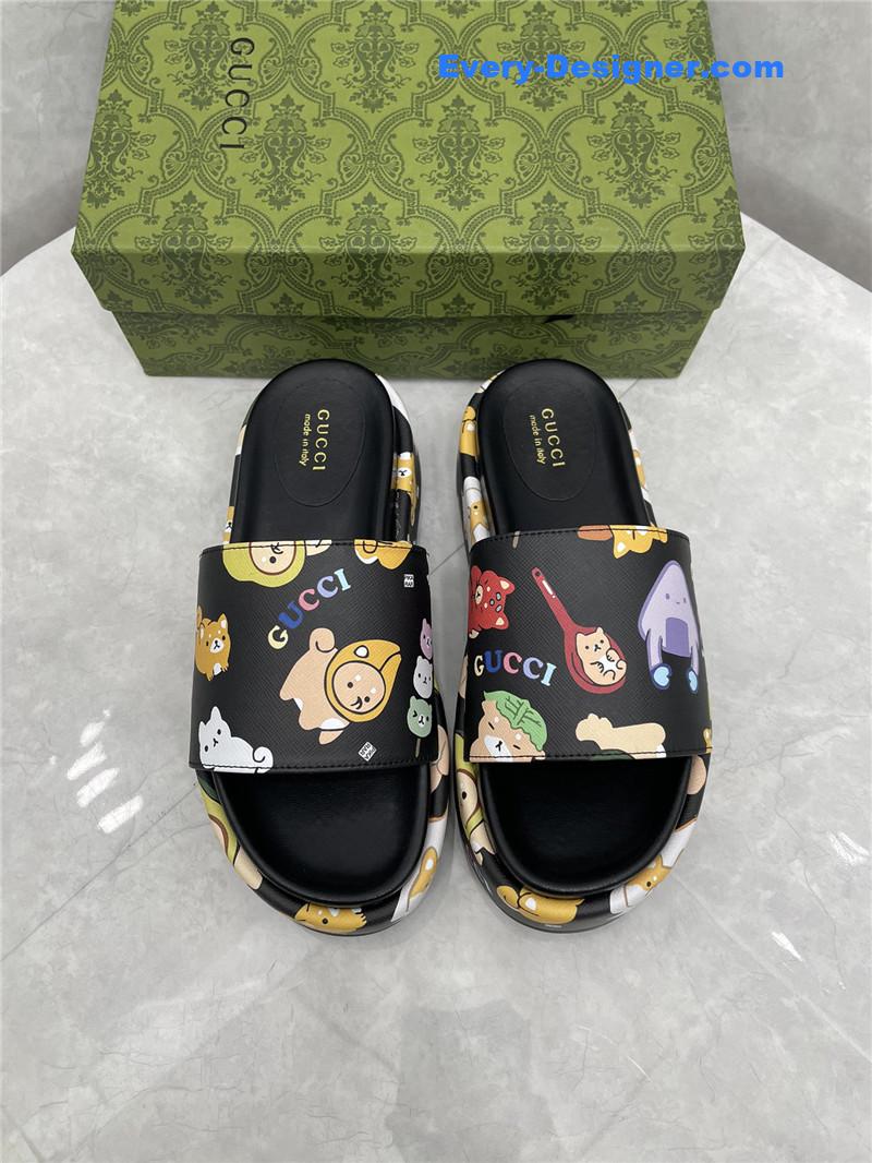 Gucci new animal graffiti platform slippers
