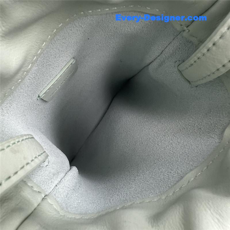 Ce1i*e drawstring phone bag