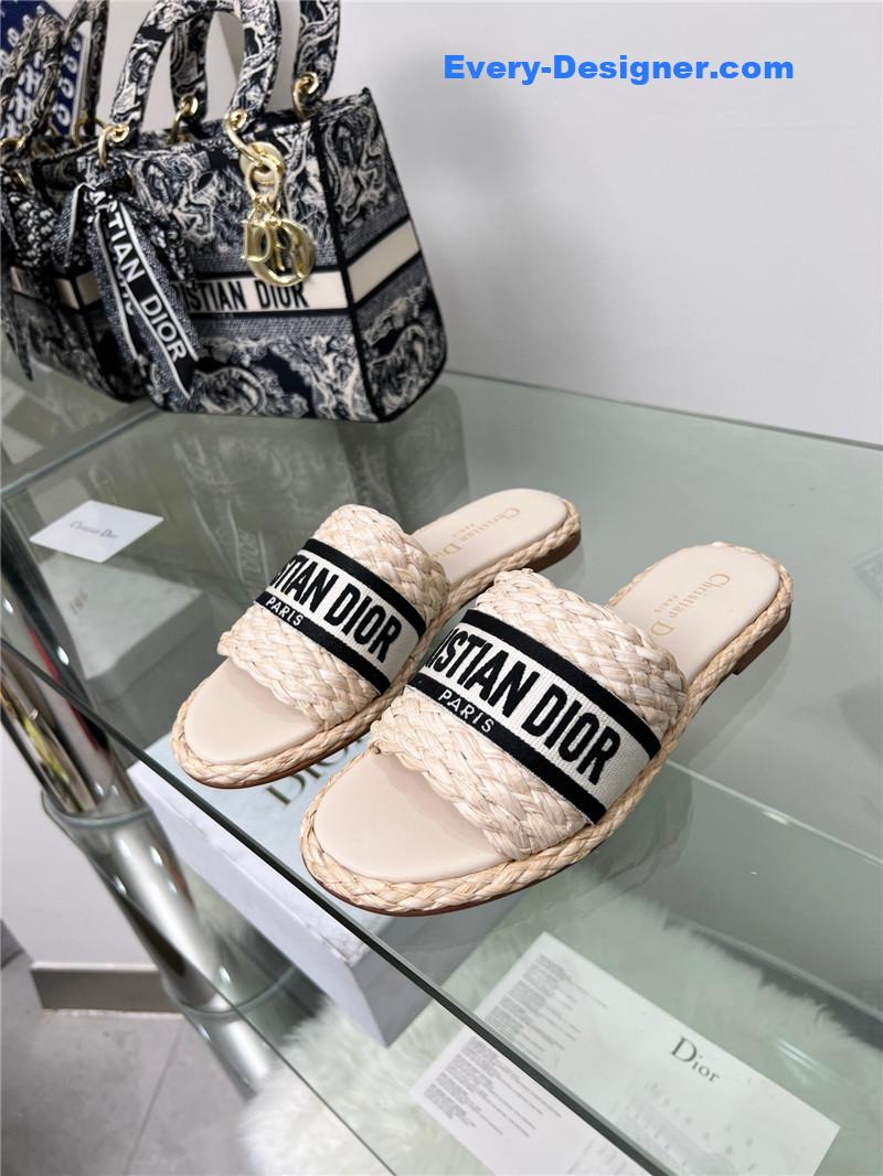 D10r catwalk new slippers