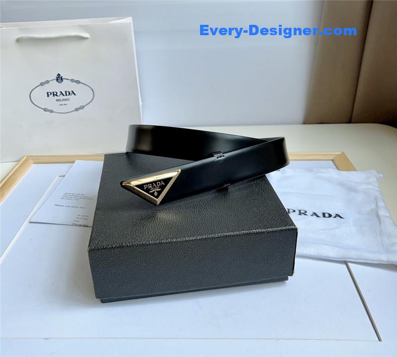 Pra*a enamelled metal triangle logo belt
