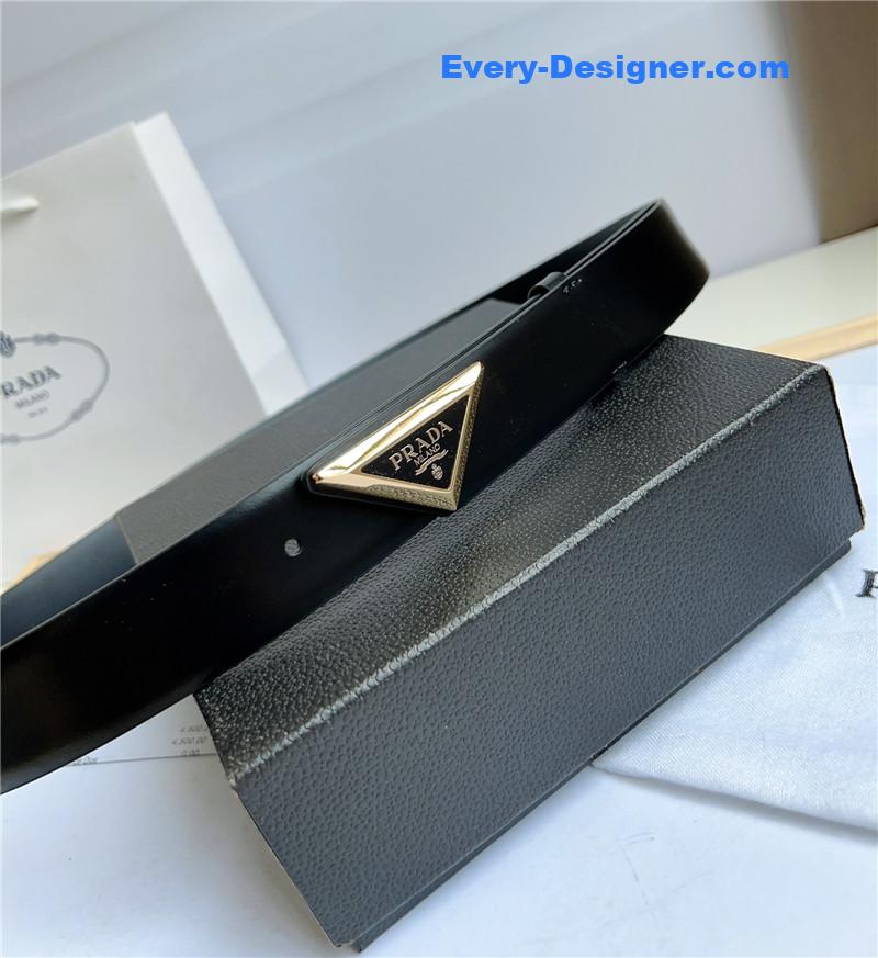 Pra*a enamelled metal triangle logo belt