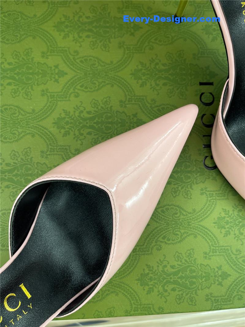 Gvc*1 metal heel pointed sandals