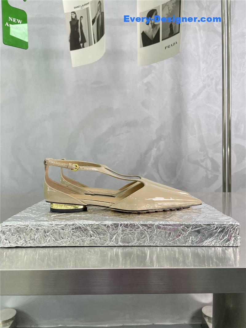 b0tt*ga Ven*ta new pointed shoes