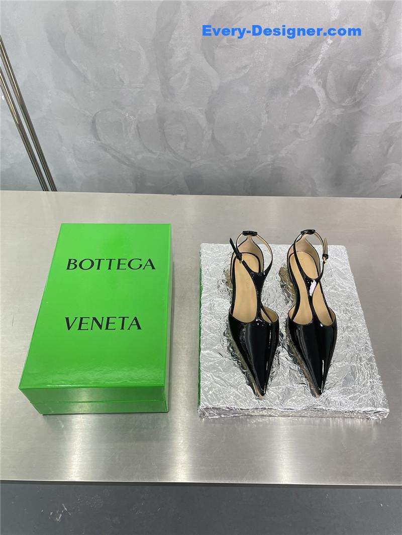 b0tt*ga Ven*ta new pointed shoes