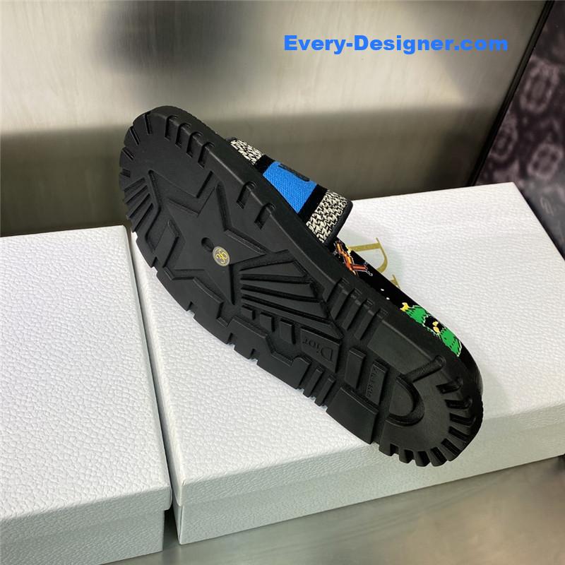 D10r platform jelly color women’s sandals