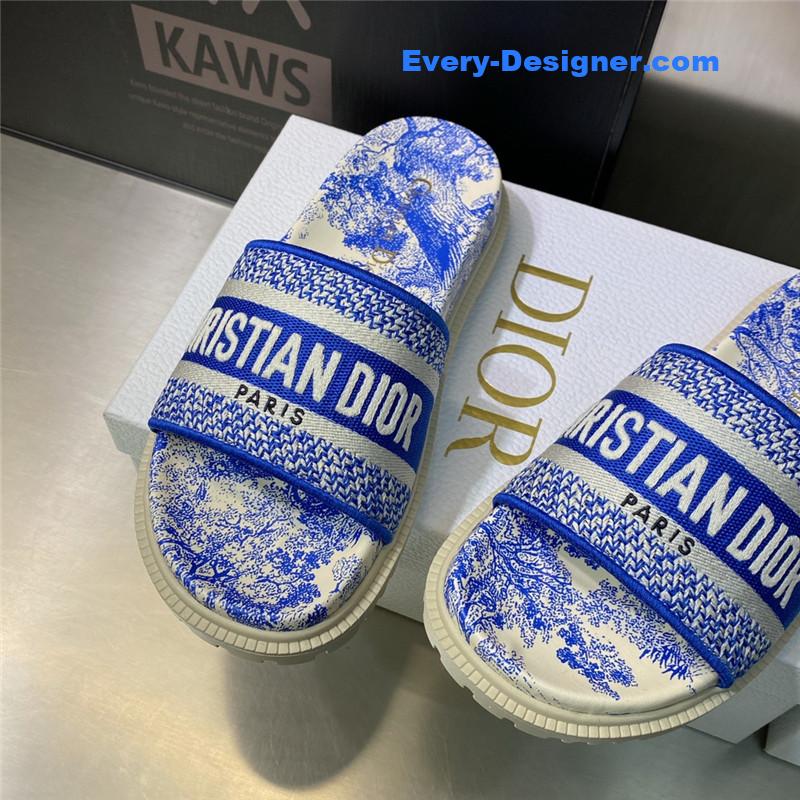 CC classic ballet shoes