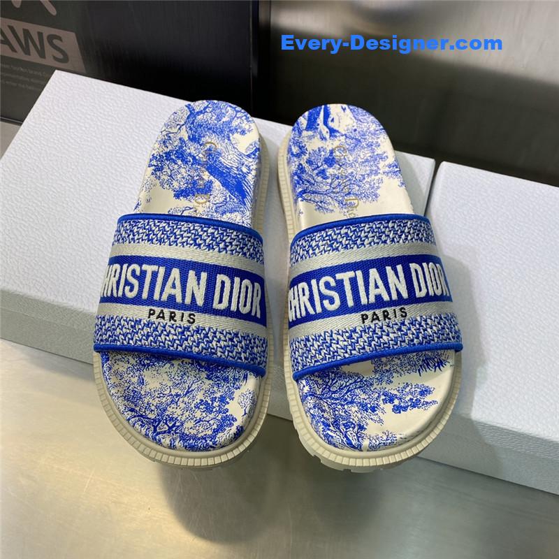 CC classic ballet shoes