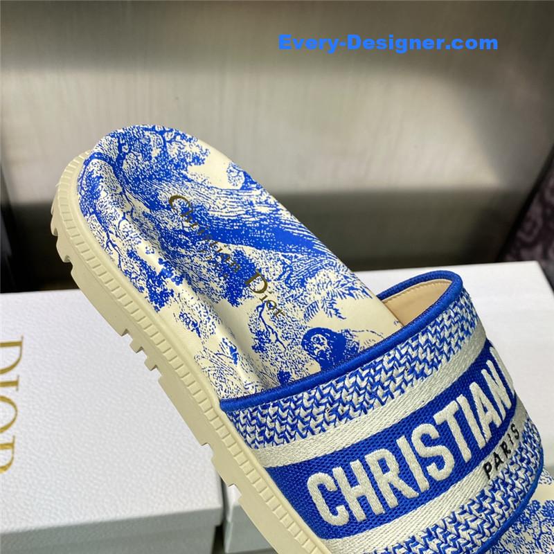 CC classic ballet shoes