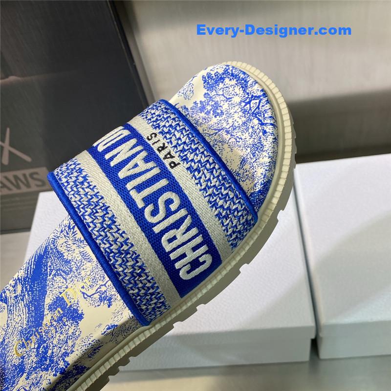 CC classic ballet shoes