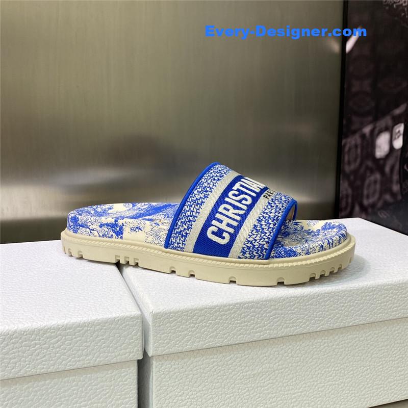 CC classic ballet shoes