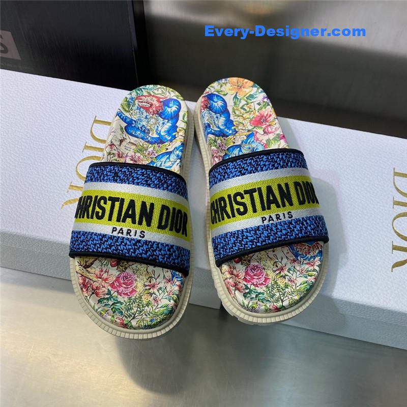 D10r platform jelly color women’s sandals