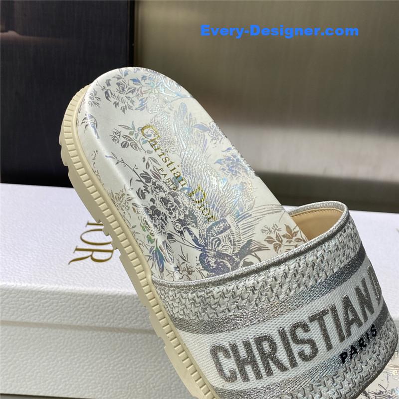 D10r platform jelly color women’s sandals