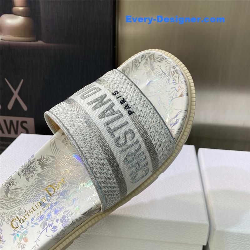 D10r platform jelly color women’s sandals