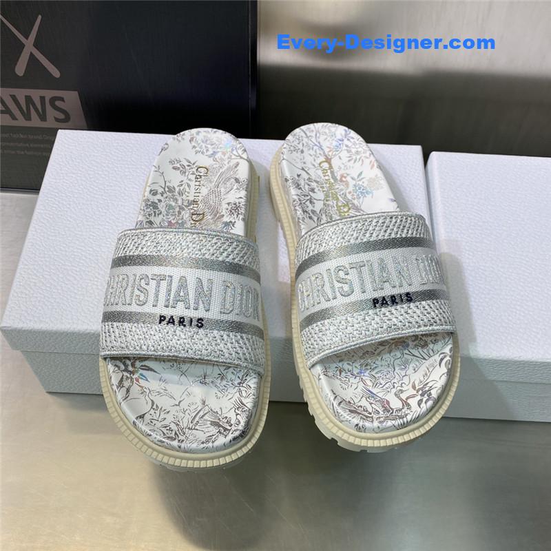 D10r platform jelly color women’s sandals