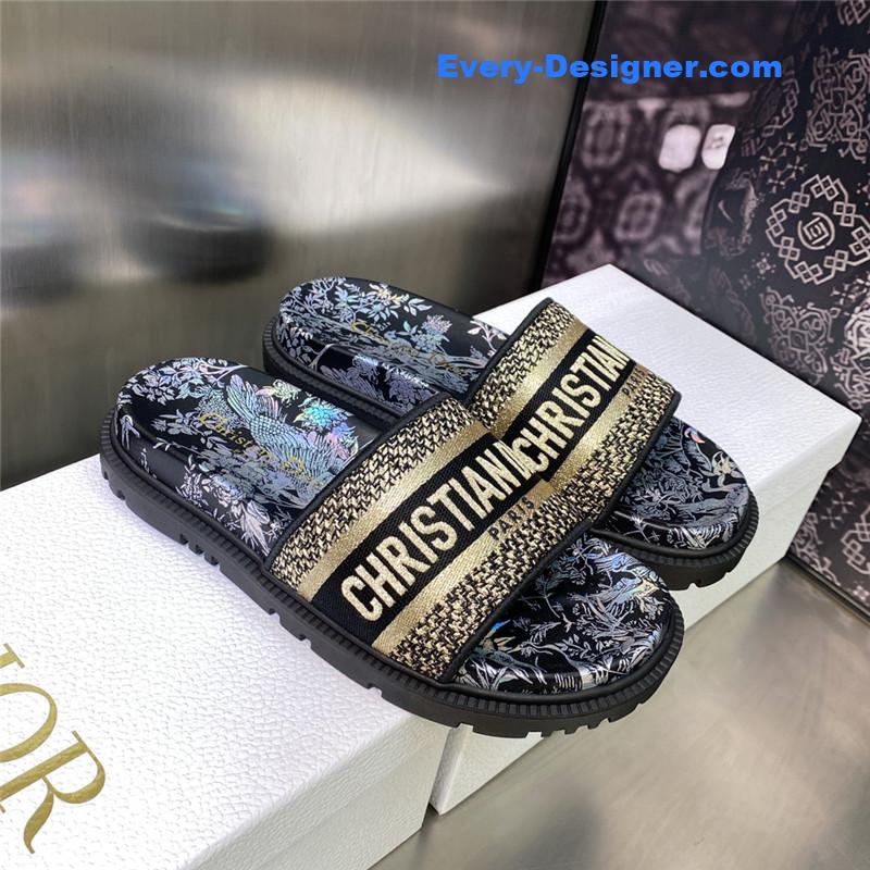 D10r platform jelly color women’s sandals