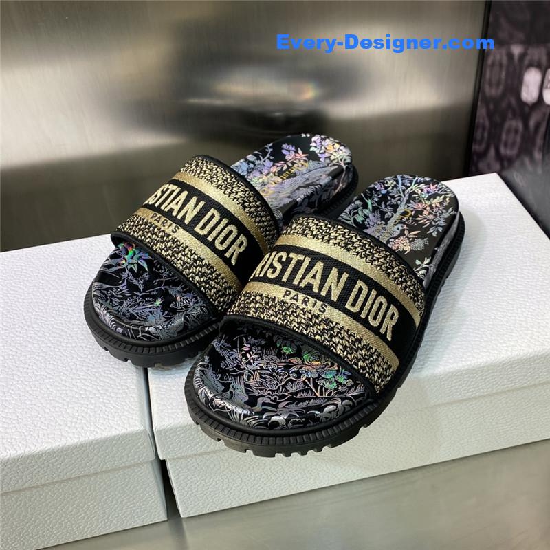 D10r platform jelly color women’s sandals