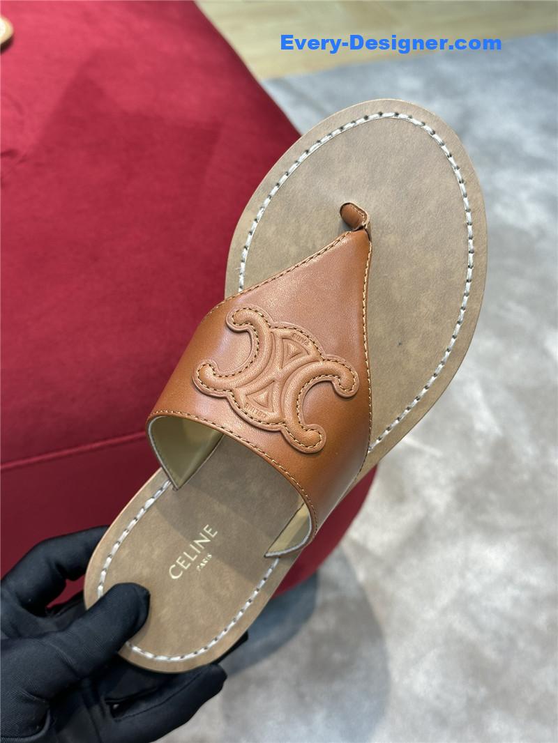Ce1i*e arc de triomphe flip flops in leather